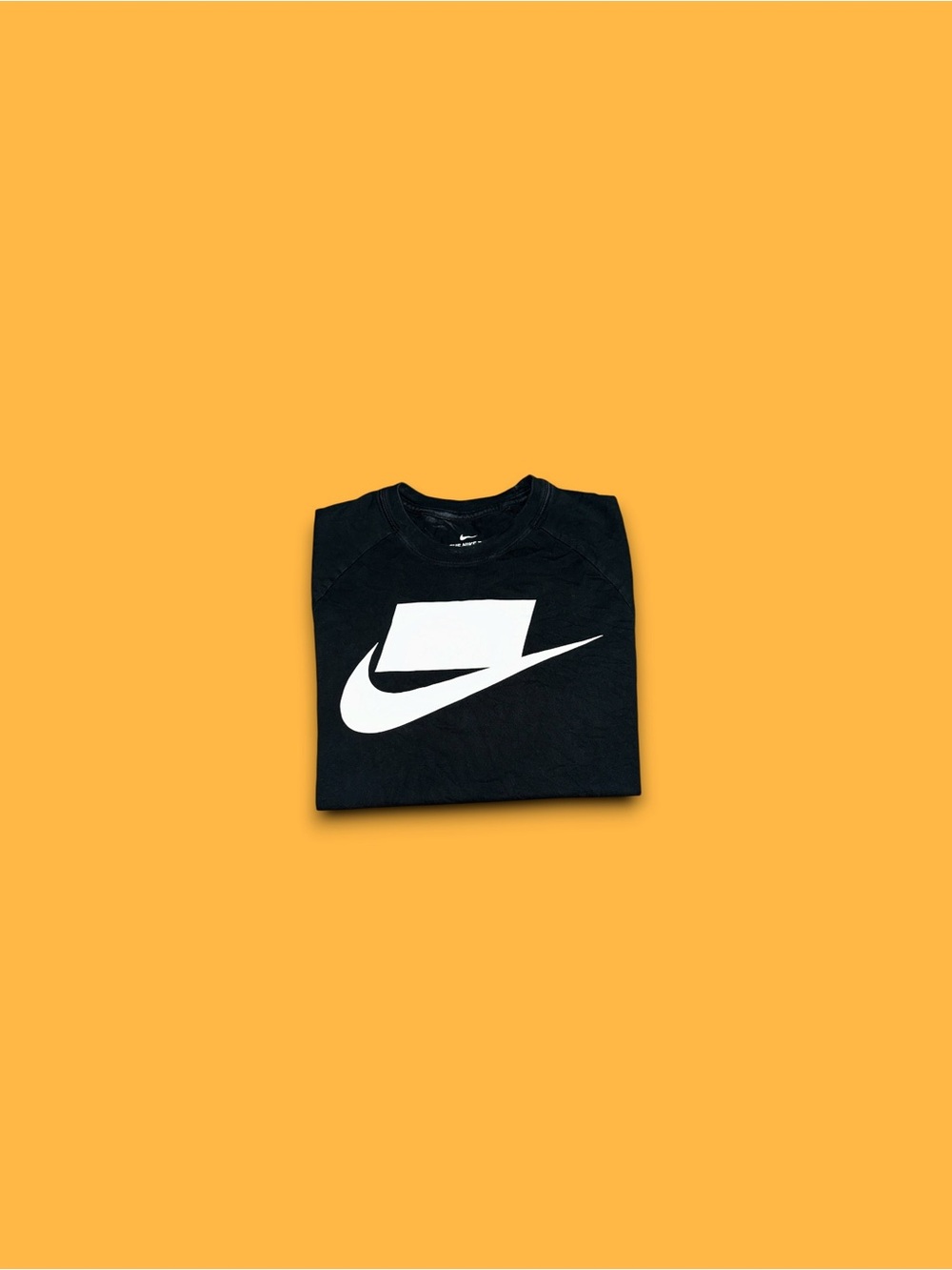 The Nike Tee Men’s Nike Sportswear Just Do It Athletic Swoosh Black T-Shirt L